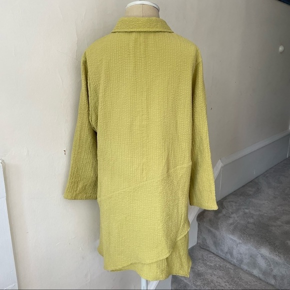 Toofan Lagenlook Pale Yellow Textured Asymmetric Hem Button Down Tunic Top EUC M - Picture 3 of 8